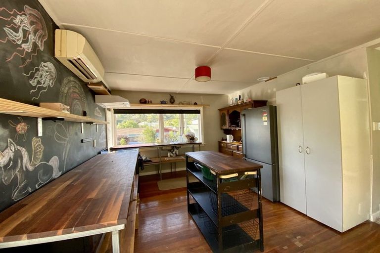 Photo of property in 76 Emano Street, Toi Toi, Nelson, 7010