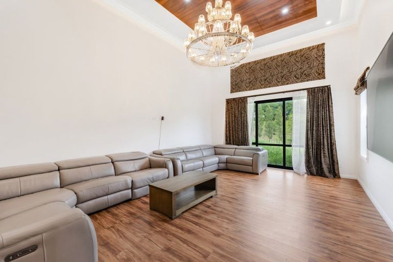 Photo of property in 300 Whitford Road, Whitford, 2576