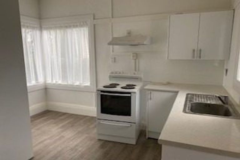 Photo of property in 10 Claudelands Road, Hamilton East, Hamilton, 3216