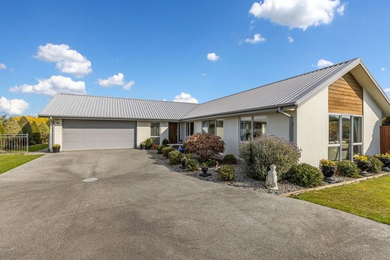Photo of property in 13 Lynley Drive, West Melton, 7618