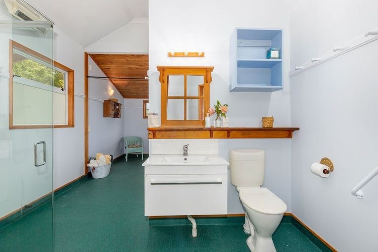 Photo of property in 18b Kea Street, Waikanae, 5036