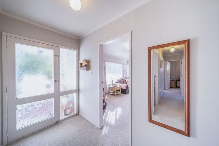 Photo of property in 29 Matipo Crescent, Pukete, Hamilton, 3200