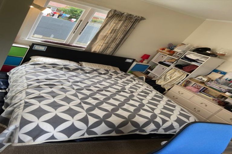 Photo of property in 15 Savage Crescent, West End, Palmerston North, 4412