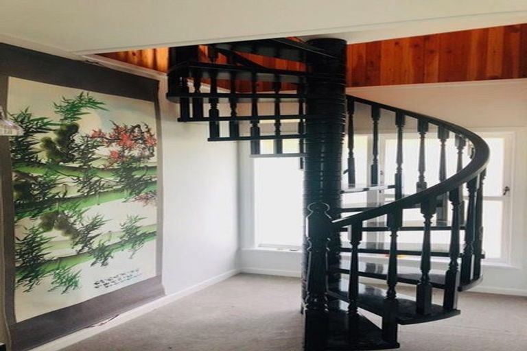 Photo of property in 12 Cheviot Road, Lowry Bay, Lower Hutt, 5013