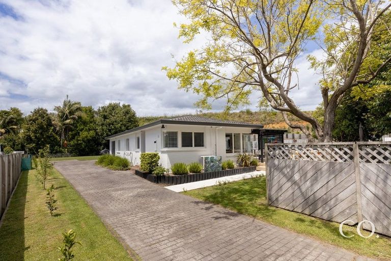 Photo of property in 4 Beach Grove, Omokoroa, 3114