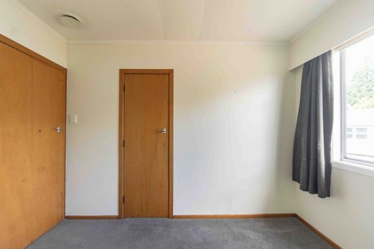 Photo of property in 72 Mears Road, St Andrews, Hamilton, 3200