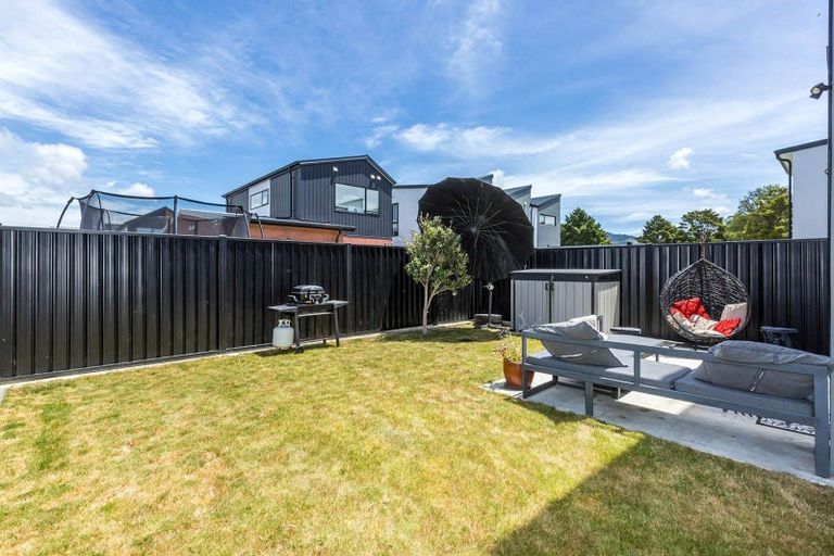 Photo of property in 8 Gloaming Lane, Wallaceville, Upper Hutt, 5018