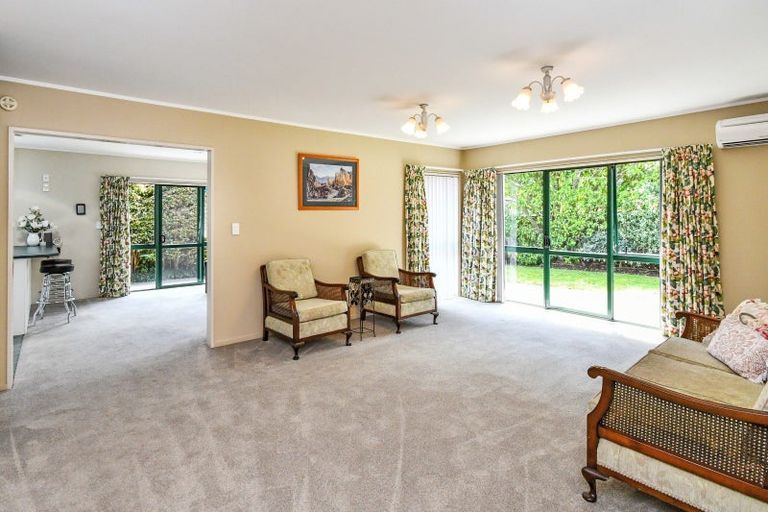 Photo of property in 91 Rushgreen Avenue, Pahurehure, Papakura, 2113