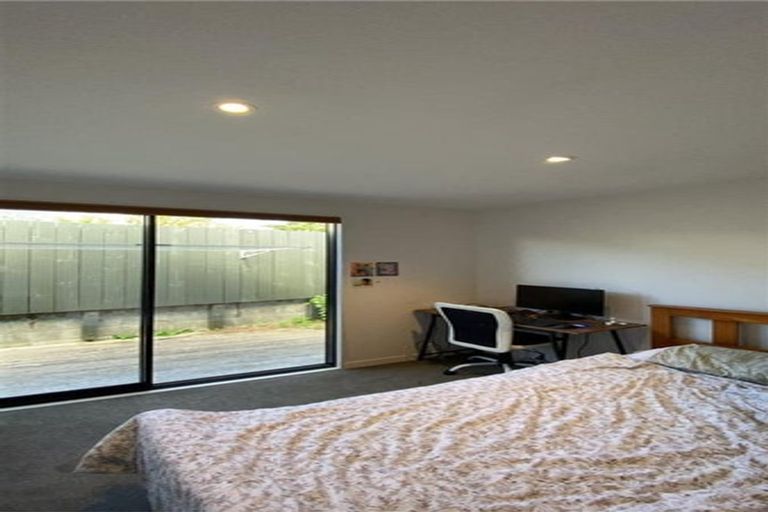 Photo of property in 17/6 Oswald Crescent, Paparangi, Wellington, 6037