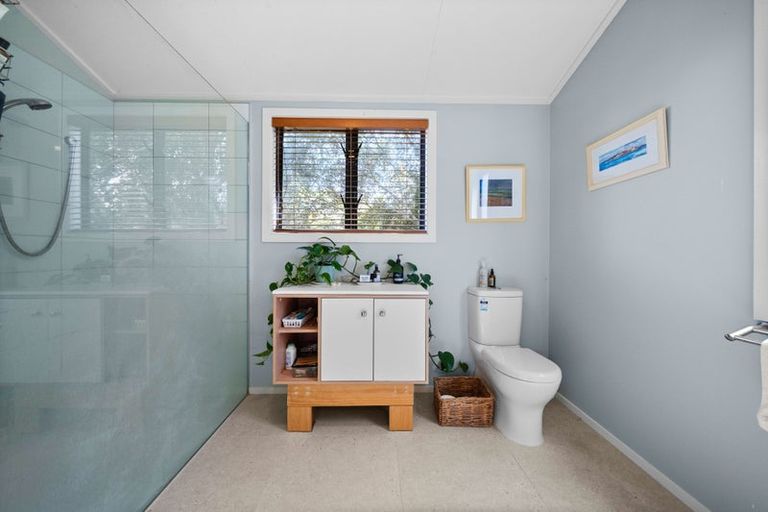 Photo of property in 8 Hawkins Drive, Martinborough, 5711