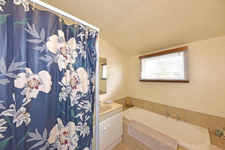 Photo of property in 22 Dickens Street, Addington, Christchurch, 8024