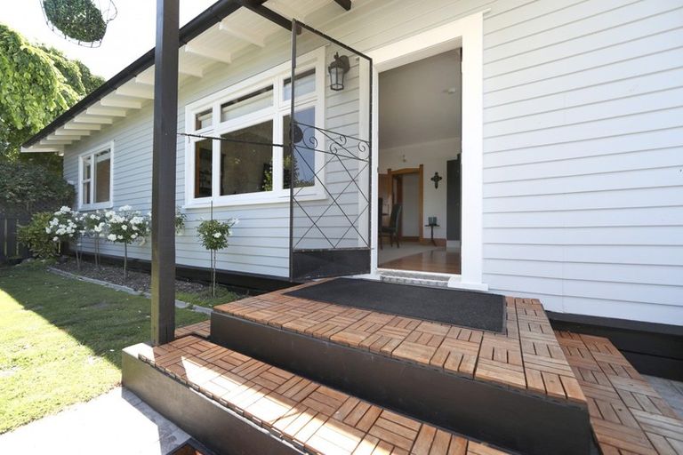 Photo of property in 1001 Heretaunga Street East, Parkvale, Hastings, 4122