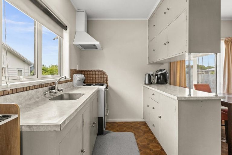 Photo of property in 27 Downing Avenue, Pirimai, Napier, 4112