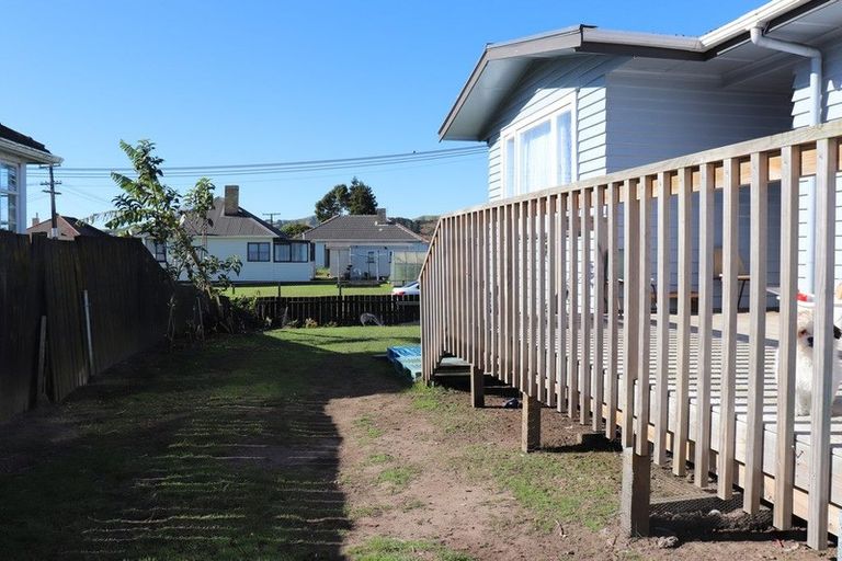 Photo of property in 2 Armstrong Street, Huntly, 3700