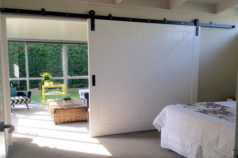 Photo of property in 2/52 Norwood Road, Bayswater, Auckland, 0622