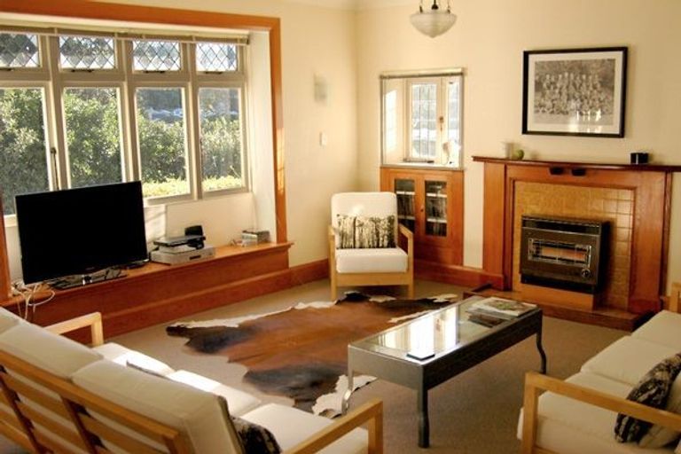 Photo of property in 195 Derwent Street, Island Bay, Wellington, 6023