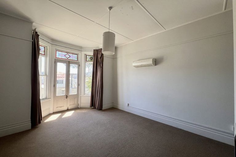 Photo of property in 25 Austin Street, Mount Victoria, Wellington, 6011