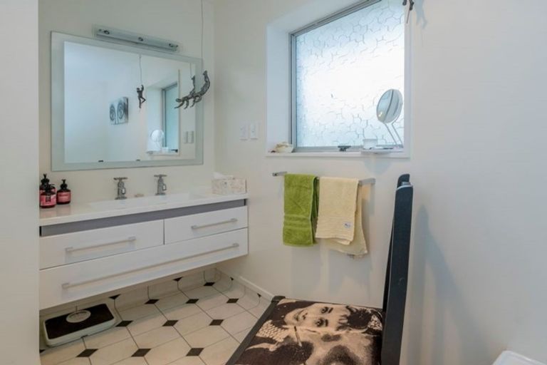 Photo of property in 1a Aotaki Street, Otaki, 5512