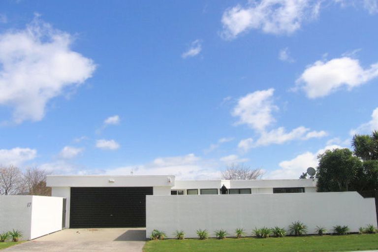 Photo of property in 17 Otupai Street, Two Mile Bay, Taupo, 3330