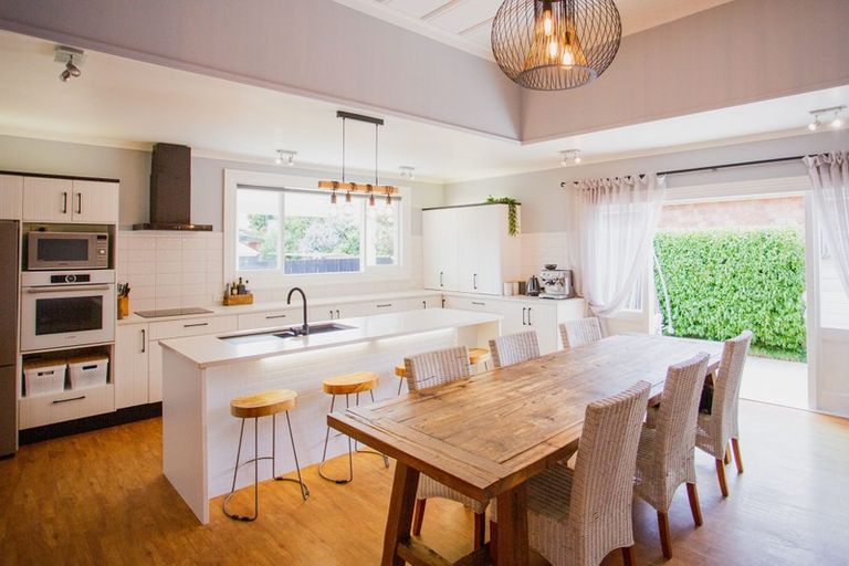 Photo of property in 18 Thornton Road, Cambridge, 3434