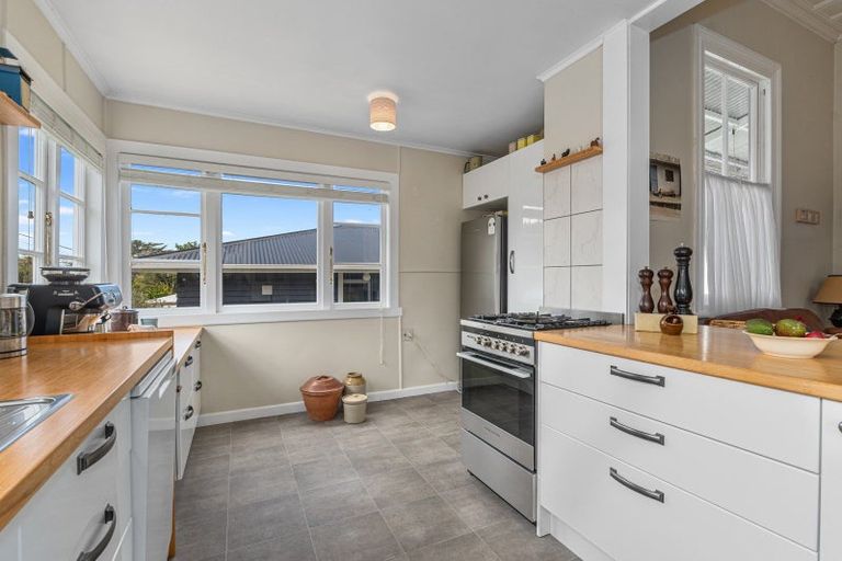 Photo of property in 11 Wilson Avenue, Avenues, Whangarei, 0110