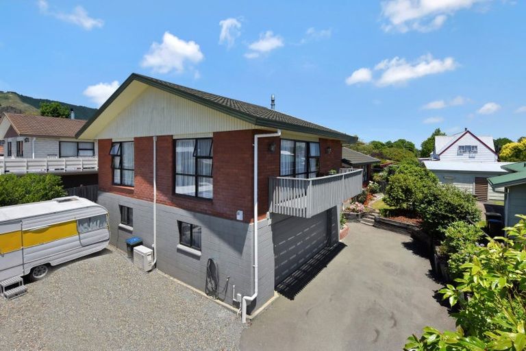 Photo of property in 18 Giblin Street, Richmond, 7020
