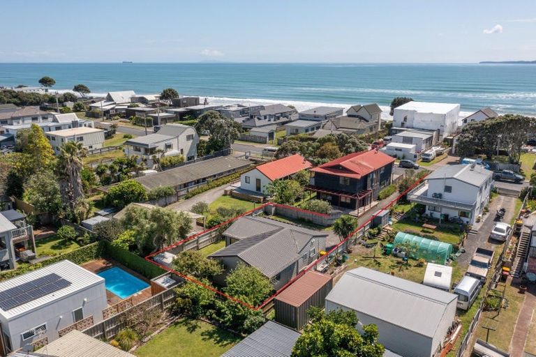 Photo of property in 128b Karewa Parade, Papamoa Beach, Papamoa, 3118