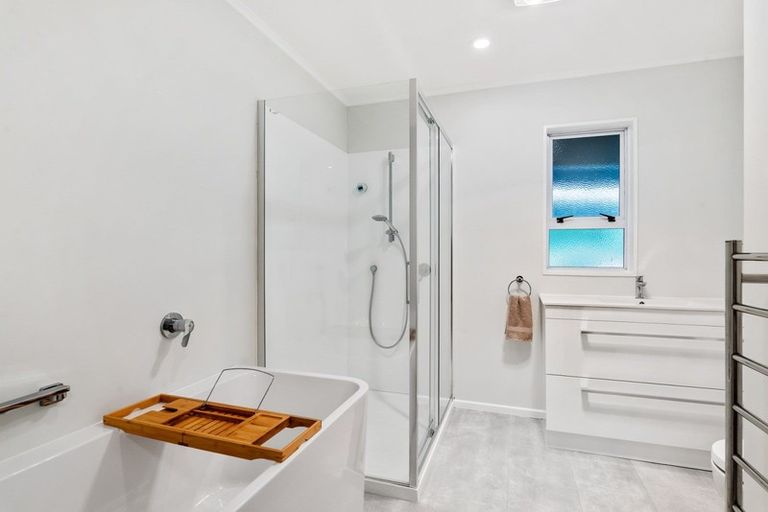 Photo of property in 55 Takapu Road, Manakau, Levin, 5573