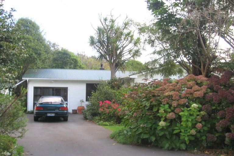Photo of property in 8 Whitcher Grove, Wainuiomata, 5373