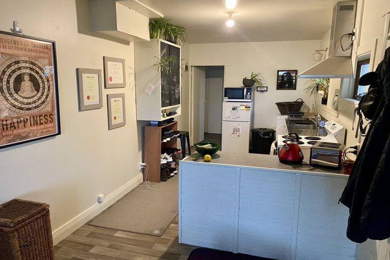 Photo of property in 251 The Terrace, Te Aro, Wellington, 6011