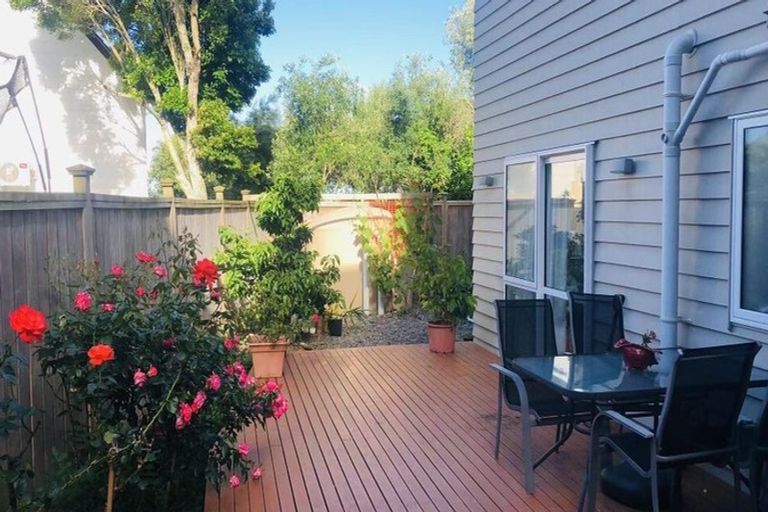Photo of property in 152a Weatherly Road, Torbay, Auckland, 0630