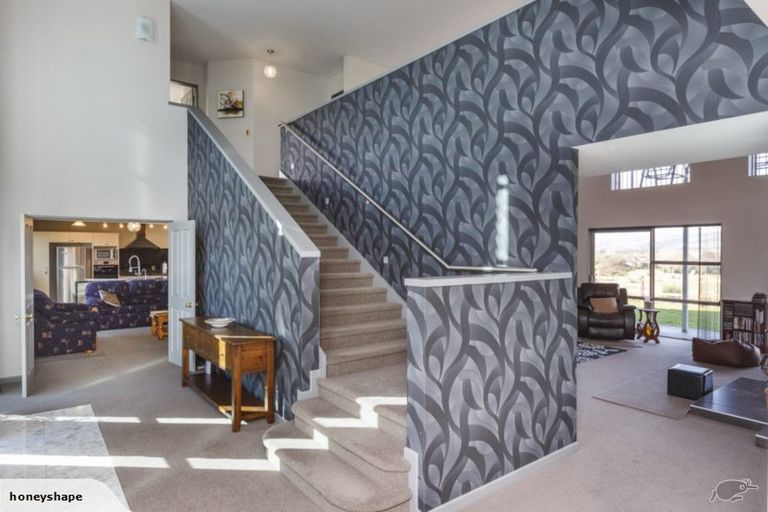 Photo of property in 36 Rodeo Drive, Kelvin Grove, Palmerston North, 4414