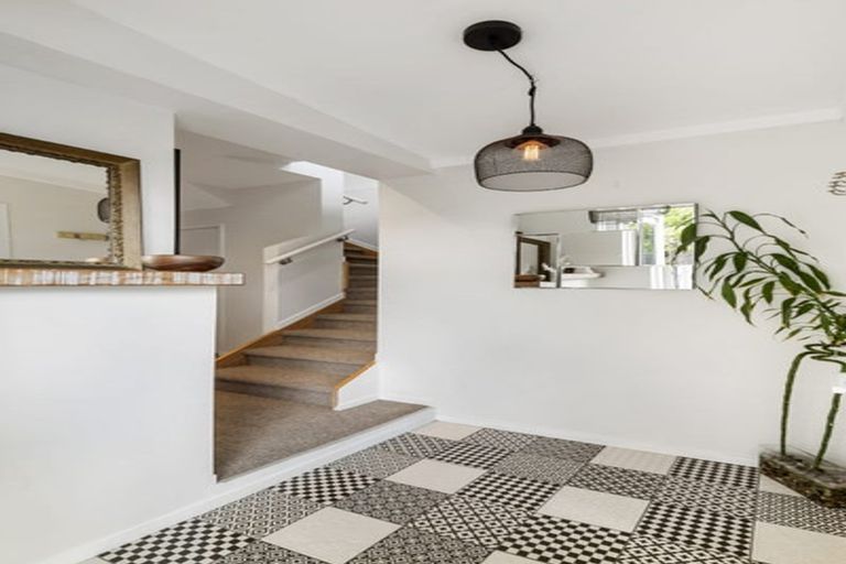 Photo of property in 8 Willow Avenue, Birkenhead, Auckland, 0626