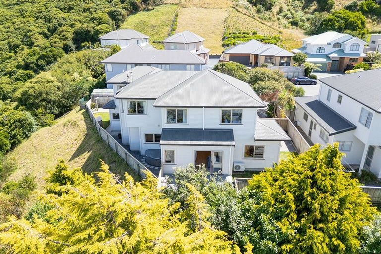 Photo of property in 23 Chippenham Grove, Churton Park, Wellington, 6037