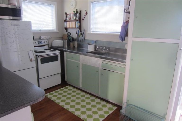 Photo of property in 32 Rua Avenue, Waitarere Beach, Levin, 5510