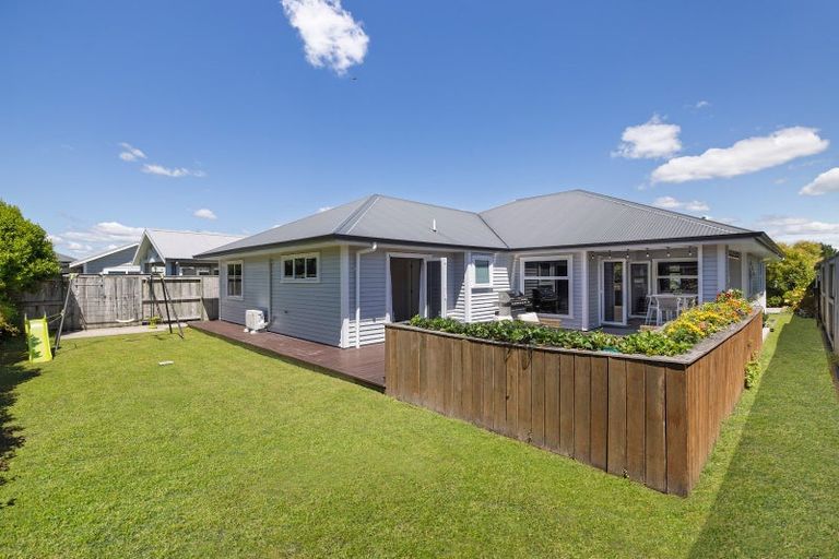 Photo of property in 19 Puhirake Crescent, Pyes Pa, Tauranga, 3112