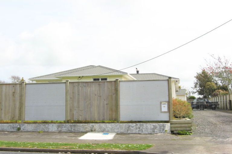 Photo of property in 30 Elliot Street, Inglewood, 4330