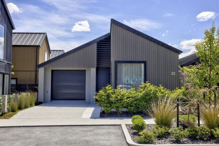 Photo of property in 22 Mulholland Drive, Jacks Point, 9371