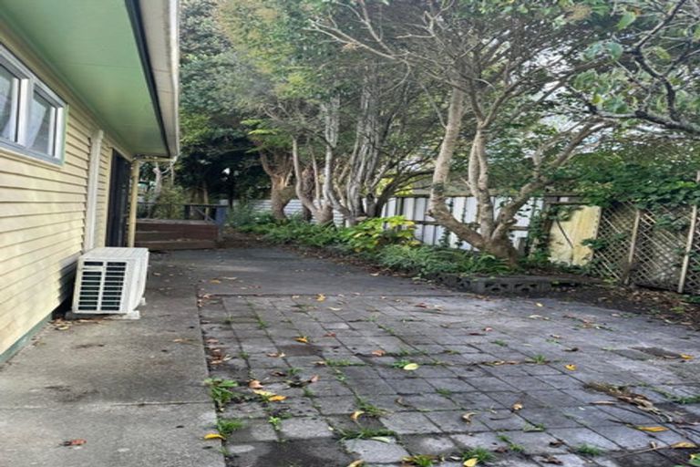 Photo of property in 11a Woodvale Road, Glen Eden, Auckland, 0602