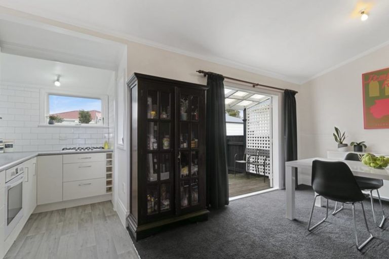 Photo of property in 6 Beach Street, Petone, Lower Hutt, 5012