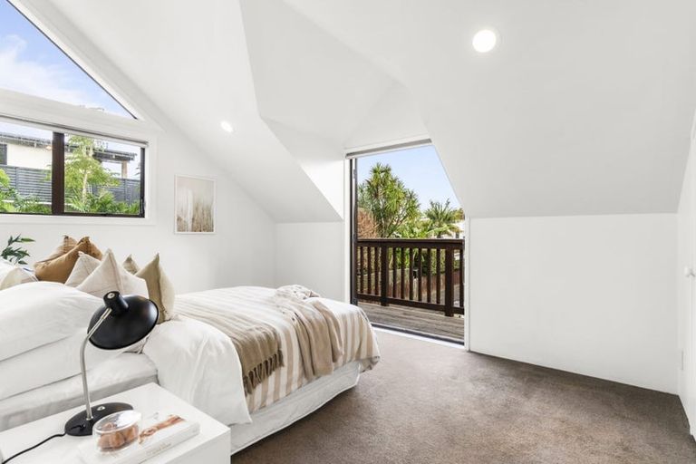 Photo of property in 2/49 Mozeley Avenue, Devonport, Auckland, 0624