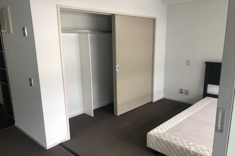 Photo of property in Summit Apartments, 23/184 Molesworth Street, Thorndon, Wellington, 6011