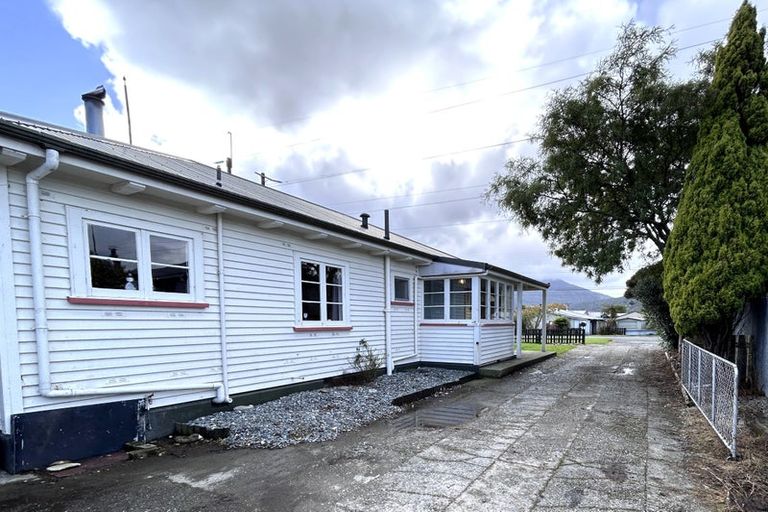 Photo of property in 4 Ohau Street, Dobson, Greymouth, 7805