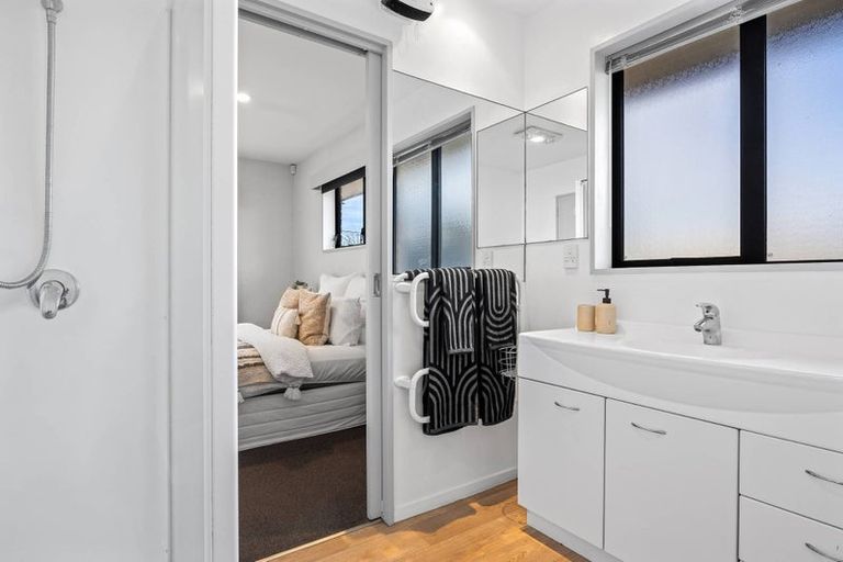 Photo of property in 2 Kirsten Place, Parklands, Christchurch, 8083