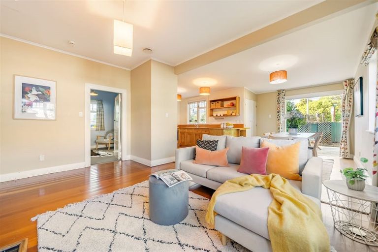 Photo of property in 1/14 Pohutukawa Street, Woburn, Lower Hutt, 5010