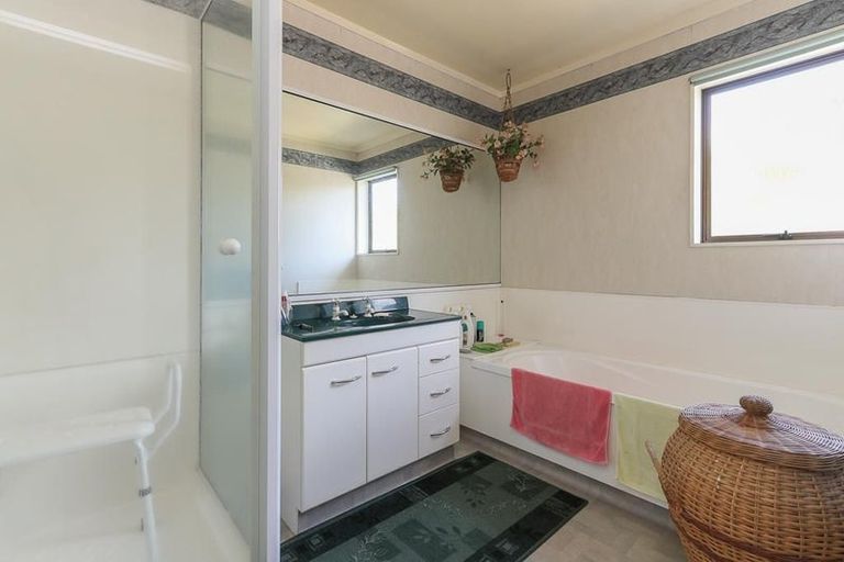 Photo of property in 7 Kirk Lane, Owhata, Rotorua, 3010