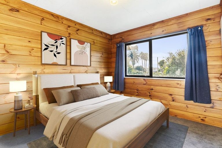 Photo of property in 10 Eastern Beach Road, Eastern Beach, Auckland, 2012