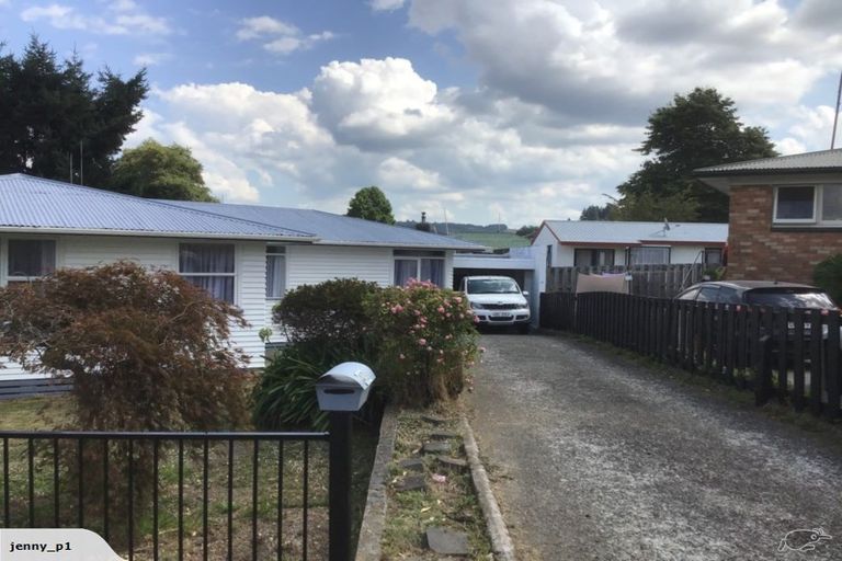 Photo of property in 40 Thomas Crescent, Western Heights, Rotorua, 3015