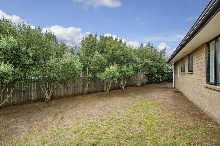 Photo of property in 21 Ocean View Rise, Ruakaka, 0116