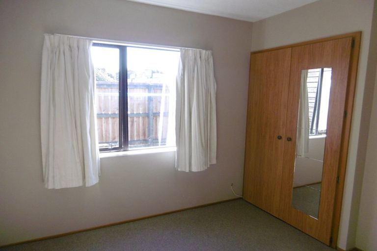 Photo of property in 1/9b Prestons Road, Redwood, Christchurch, 8051